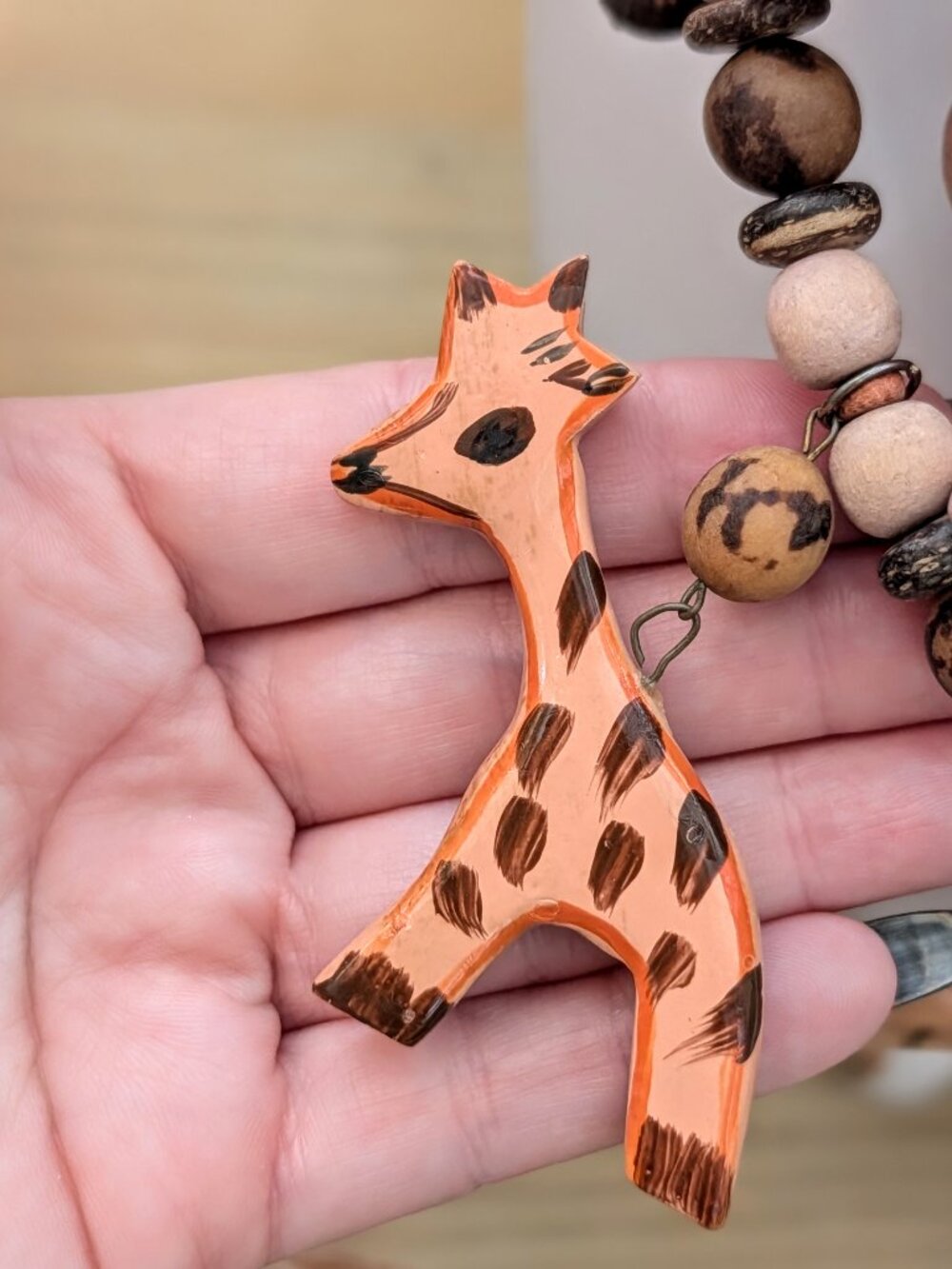 Vintage 1990's Chunky "safari" themed wood bead necklace, hand painted - Picture 3 of 7